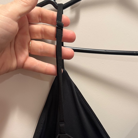 🆕 Express Black V-Neck Mini Dress. XL. NWT!💥💥 - Picture 4 of 7